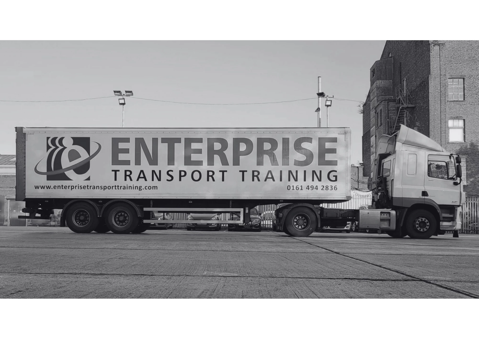 Category C+E articulated lorry - Class 1 (LGV1)